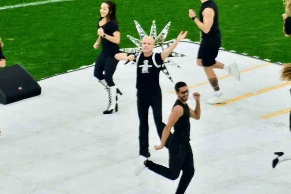 Que Xou da Xuxa é esse? Xuxa fará show no intervalo do Futebol da Esperança