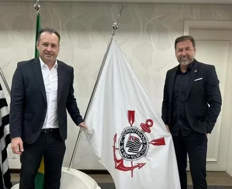 Corinthians anuncia Vinicius Cascone, ex-secretário-geral, como novo diretor jurídico do clube