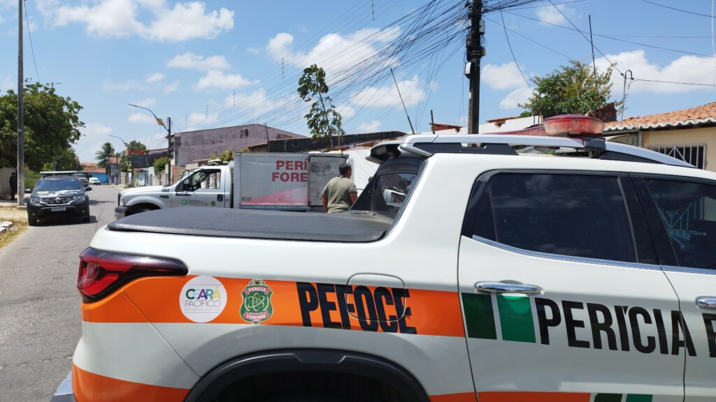 Casal é encontrado morto e abraçado em imóvel onde funcionava cabaré em Pacatuba