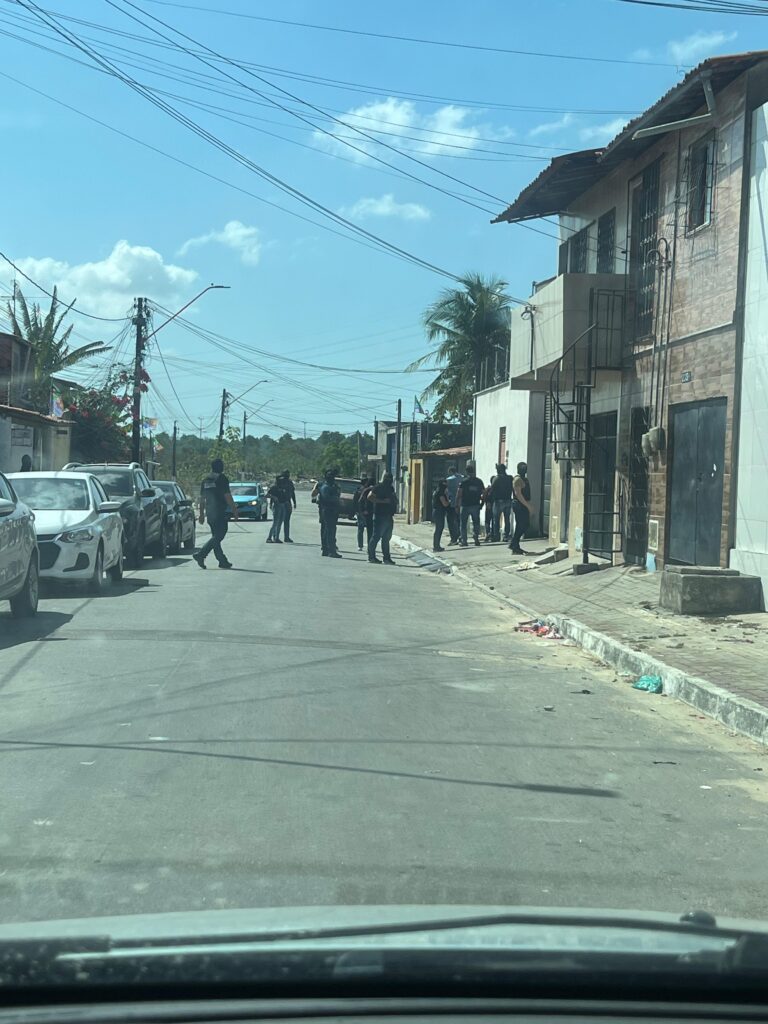 Polícia Civil invade galpão de filho de Naumi Amorim por suspeita de compra de votos em Caucaia