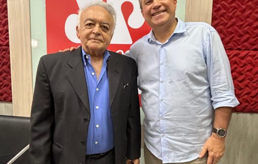 Conexões: Flávio Leitão compartilha paixão pela medicina e destaca a importância da leitura