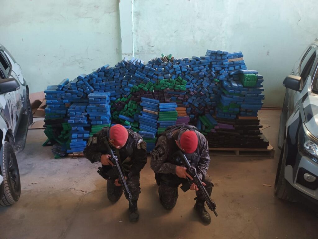 Polícia Militar apreende duas toneladas de maconha em Caucaia