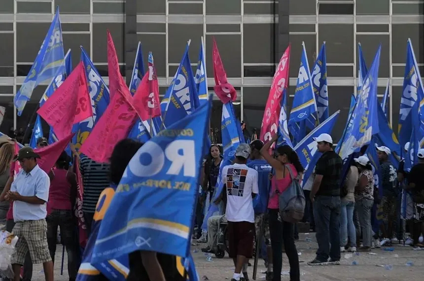 Candidatos poderão gastar apenas 40% da verba utilizada com propaganda no 1º turno