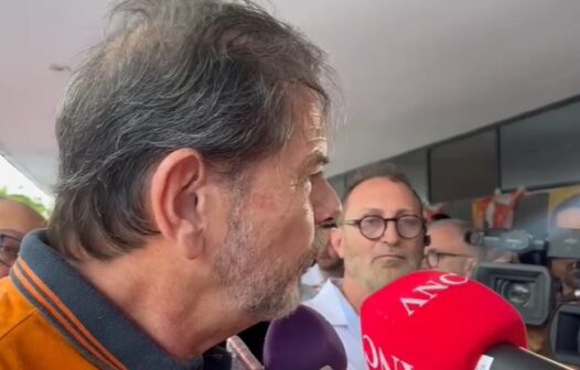 Cid Gomes dispara contra André Fernandes: “é o candidato do sistema”