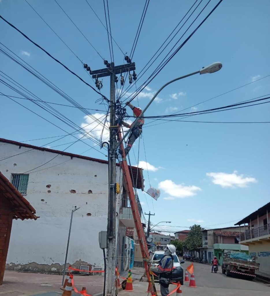 Homem é preso por furto de energia em Baturité durante operação da Enel Ceará