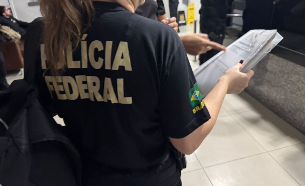 Operação da PF investiga extravio de 98 armas após empresa de segurança fechar no Ceará