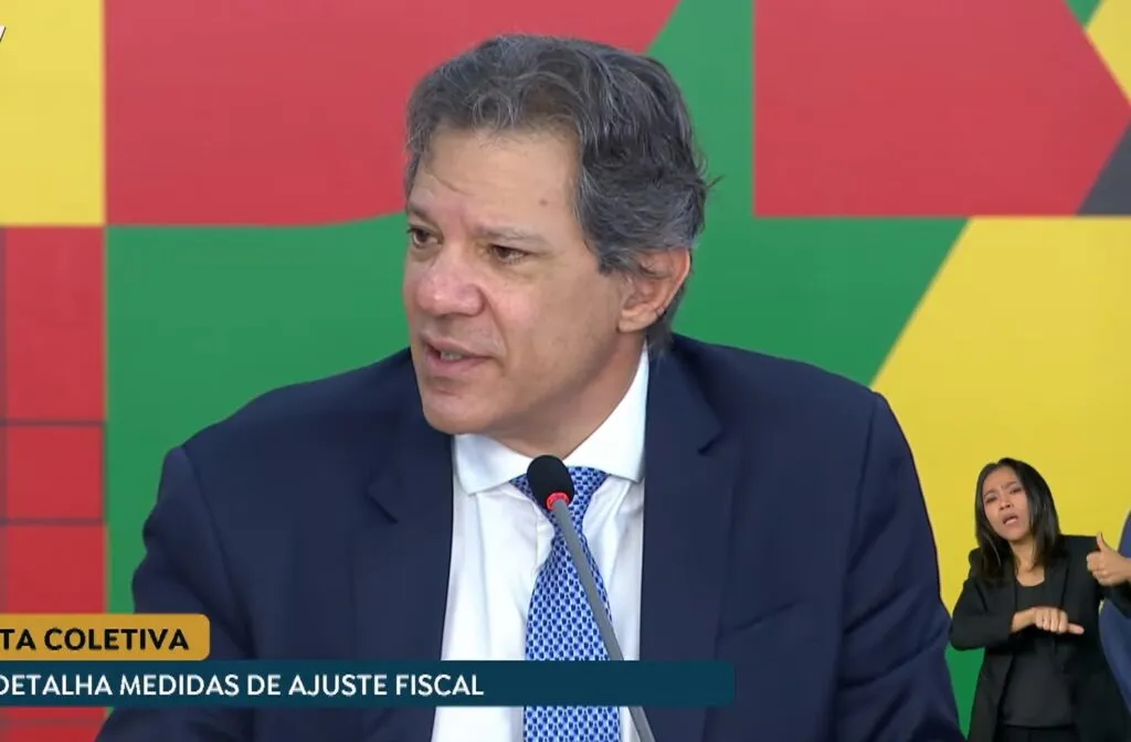 “Mercado devia considerar também a justiça social”, diz Haddad sobre anúncio de medidas econômicas