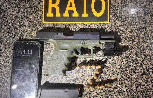 Homem é preso pela polícia com pistola de fabricação israelense em Fortaleza