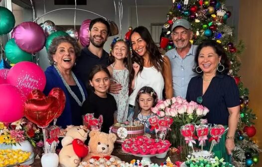 Sabrina Sato e Duda Nagle se reúnem para celebrar aniversário de 6 anos da filha Zoe