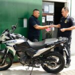 Primeira moto recuperada no Programa Moto Segura é devolvida a motociclista de aplicativo no Ceará