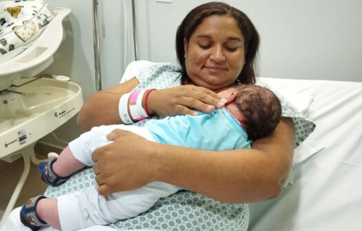 “Bebê gigante” de mais de 5 kg nasce em hospital de Quixeramobim, no Ceará