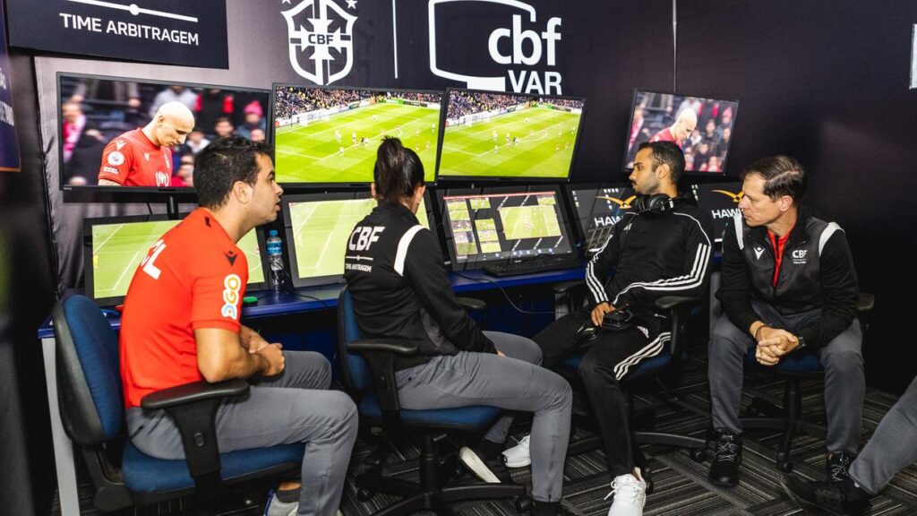 Mesmo árbitro de vídeo (VAR) analisará jogos de Ceará e Fortaleza no fim de semana