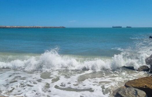 Fortaleza conta com 24 pontos de praias próprias para banho neste fim de semana