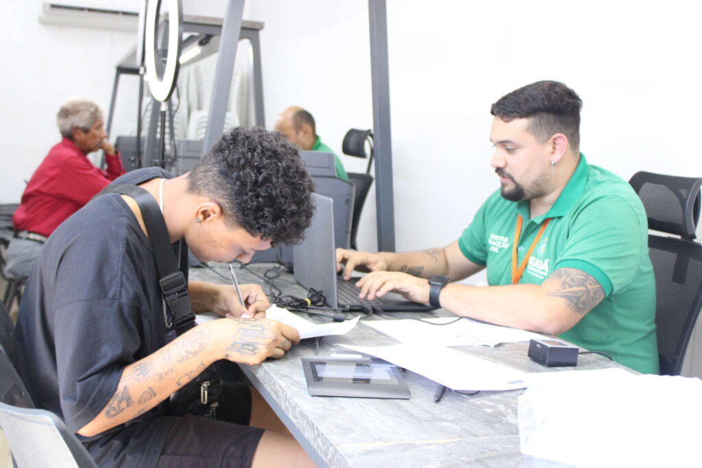 Fortaleza, Horizonte e Tejuçuoca entram na rota do Caminhão do Cidadão