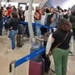 Passageiros enfrentam transtornos no Aeroporto de Fortaleza após cancelamento de voo