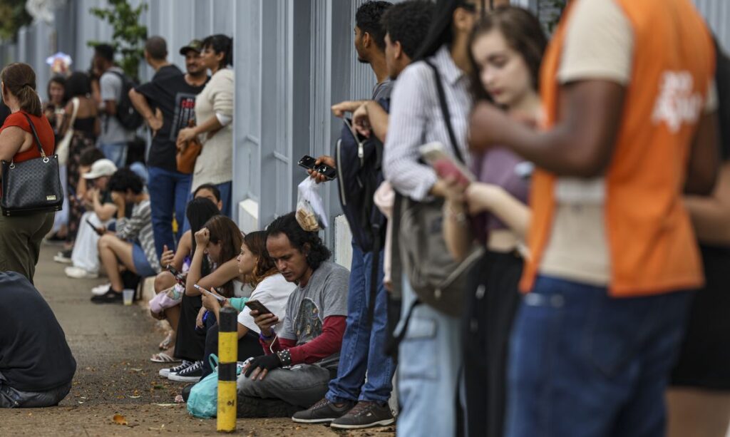 250 mil estudantes participam do 2º dia de provas no Ceará