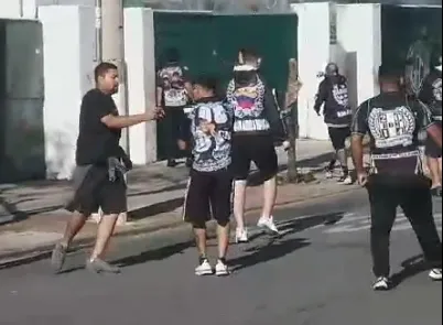 Torcidas de Ceará e Guarani brigam antes do jogo pela Série B