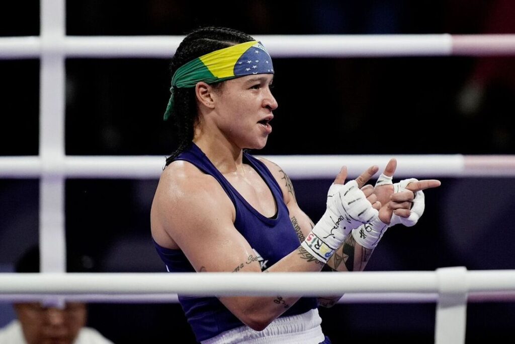 Experiente boxeadora francesa será a rival de Beatriz Ferreira na 1ª defesa do título mundial