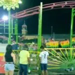 Brinquedo de parque sai do trilho e causa pânico no Conjunto Ceará