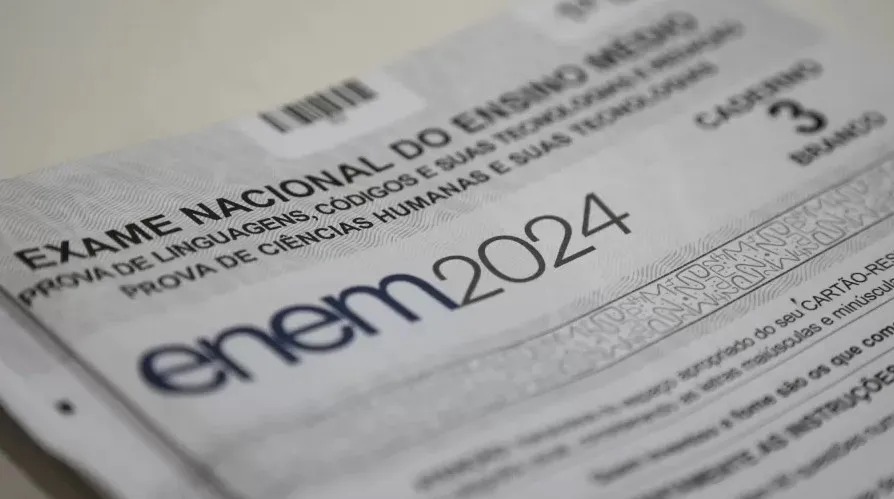 Ceará lidera número de alunos com nota acima de 950 na redação do Enem 2024