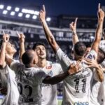 Campeão por antecipação, Santos recebe o CRB para festejar com a torcida na Vila