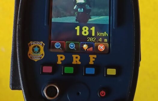 Motocicleta é flagrada pela PRF a 181 km/h na BR-222, em Sobral