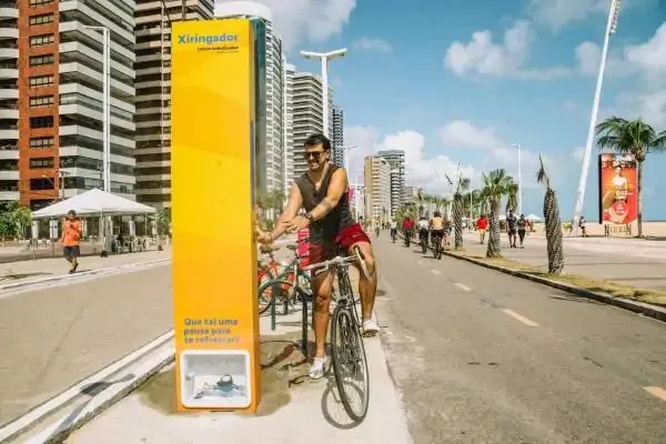 ‘Xiringadores’ são retirados de ciclovias em Fortaleza e nova licitação é aberta