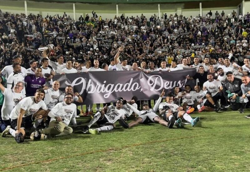 Elmano de Freitas celebra acesso do Ceará