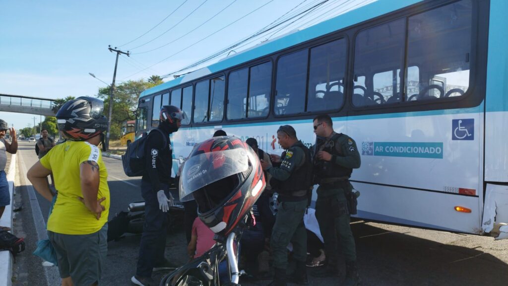 Grave acidente na BR-116 deixa motociclista ferido com amputação parcial da perna