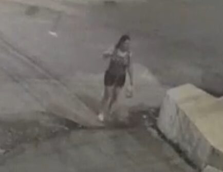 Mulher é flagrada jogando feto no lixo em Maracanaú, no Ceará