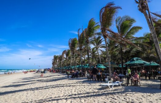 Lula sanciona lei que reconhece barracas da Praia do Futuro como patrimônio cultural do Brasil