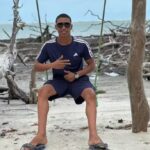 Turista encontrado morto em Jericoacoara fazia gesto de facção do Ceará sem saber