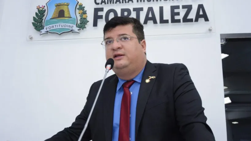 Evandro Leitão define Bruno Mesquita como líder do governo na Câmara Municipal de Fortaleza