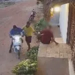 Homem reage a assalto, luta com ladrões e impede roubo de moto em Itarema, no Ceará