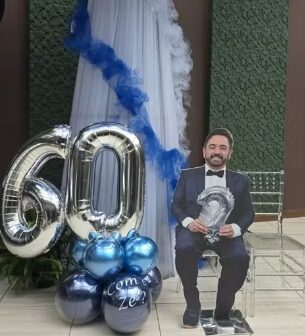 Homem celebra 60 anos com casamento sologâmico em Minas Gerais