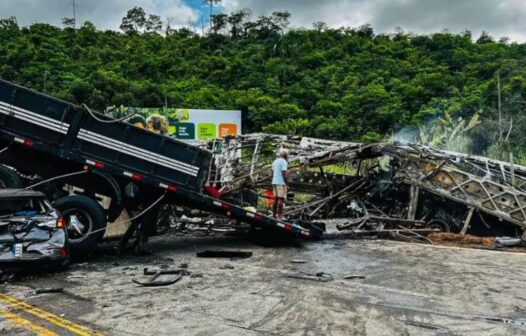 Acidente em Teófilo Otoni deixa 38 mortos e marca maior tragédia rodoviária em 17 anos