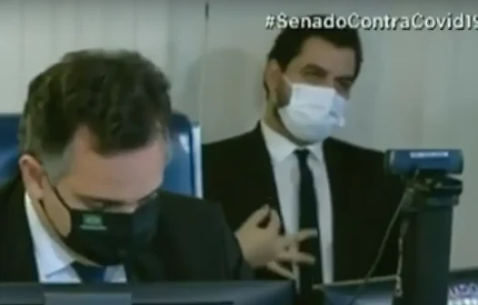 Ex-assessor de Bolsonaro é condenado por gesto racista no Senado