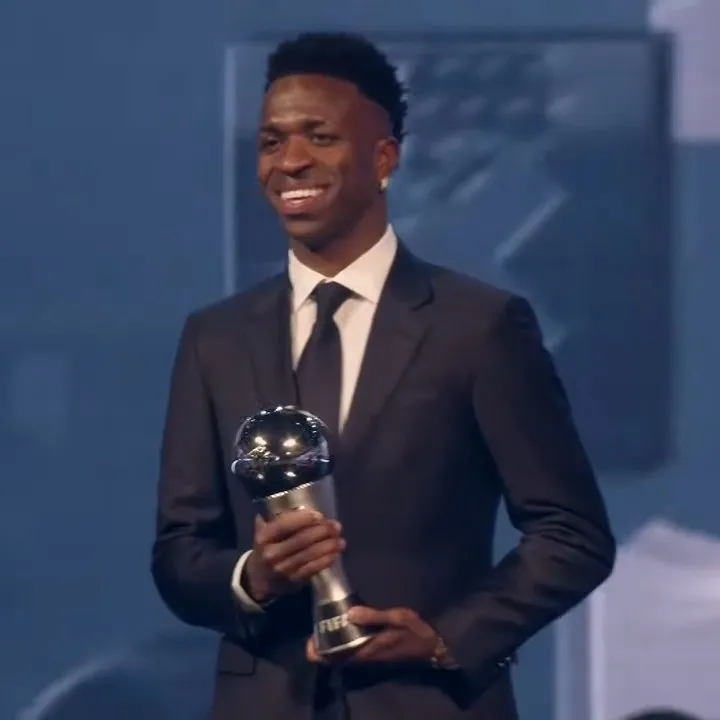 Vini Jr. é eleito o melhor jogador do mundo no Fifa The Best