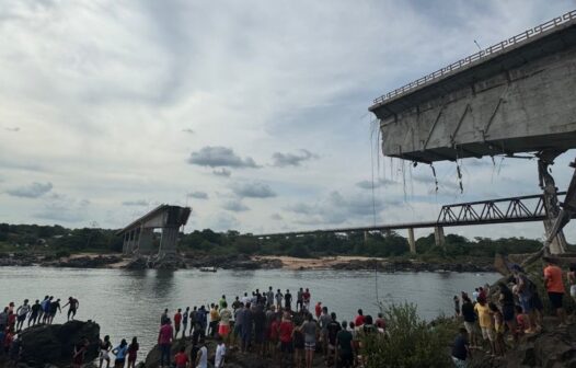 Ponte do Estreito desaba na divisa entre Tocantins e Maranhão