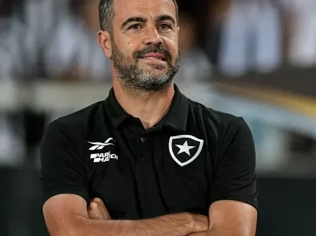 Artur Jorge vê Botafogo pronto para Intercontinental: ‘Vontade de ganhar vai superar cansaço’