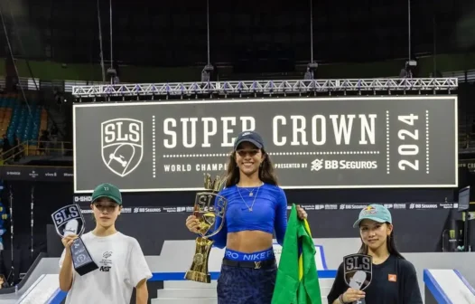 Rayssa Leal vence no fim e se torna tricampeã mundial de skate street