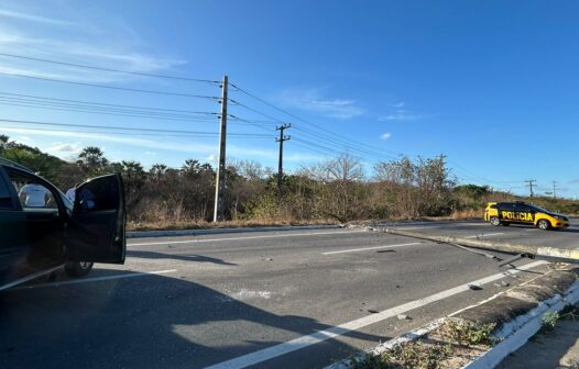 Acidente na CE-060 causa bloqueio no sentido Fortaleza/Pacatuba