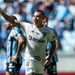 Alvo de críticas após vice na Libertadores, Vargas tem saída oficializada pelo Atlético-MG