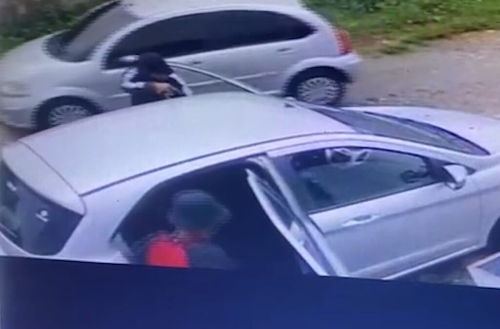 Motorista por aplicativo é agredido e tem carro roubado por assaltantes em Pacatuba/CE