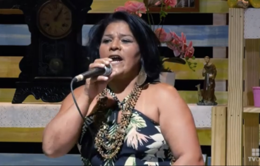 Morre aos 53 anos a cantora e percussionista Francy Castro, referência do samba no Ceará