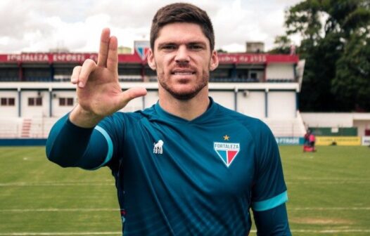 Fortaleza oficializa saída do goleiro Maurício Kozlinski