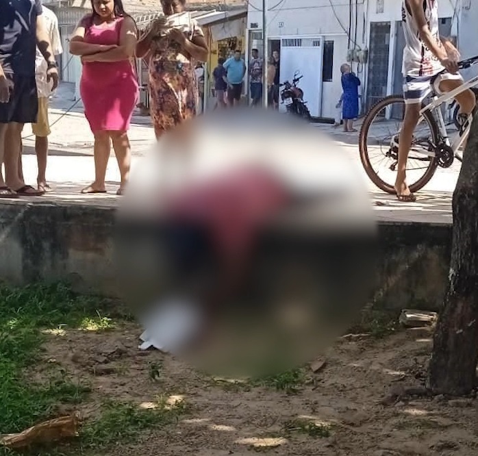 Colombiano é morto a tiros na Barra do Ceará, em Fortaleza, no momento em que fazia uma cobrança