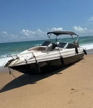 Lancha reaparece misteriosamente no Ceará após 14 dias à deriva