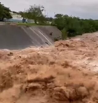 Fortes chuvas causam alagamentos e transbordamento de Canal no Crato