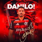 Flamengo oficializa a contratação do lateral-direito Danilo